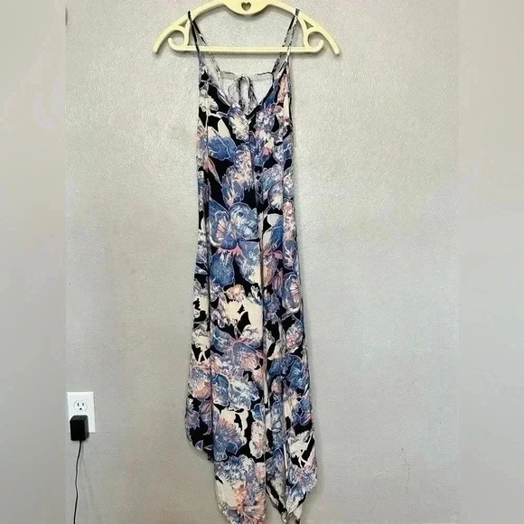 3/$25 Cotton Candy LA Summer Midi Open Back Dress Medium - Picture 2 of 9